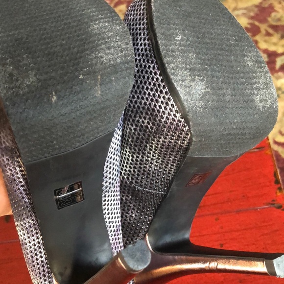 Michael by Michael Kors Platform Pumps sz 7.5 - Picture 5 of 7